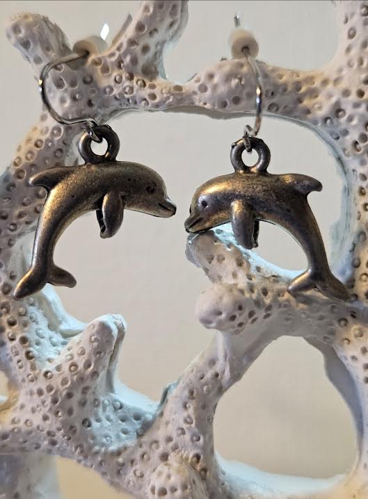Dolphin Earrings🐬🌊