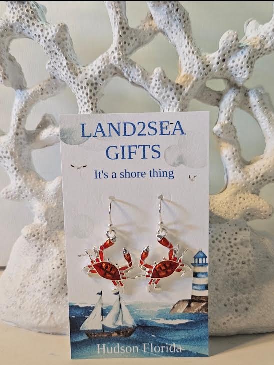 Crab Earrings 🦀 🌴