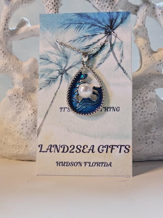 ✨🐚 “Ocean vibes you can wear 🌊💫 This stunning wave pendant with pearl detail is made to shimmer like the sea!” 💎🧜‍♀️💙